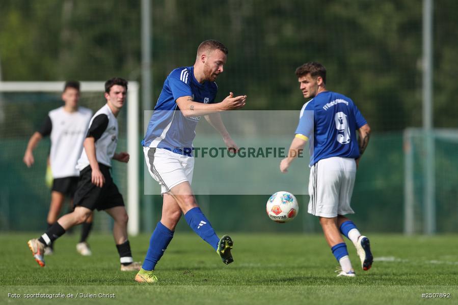 Sportgelände, Triefenstein-Trennfeld, 07.09.2025, sport, action, Fussball, BFV, 8. Spieltag, Kreisklasse Würzburg Gr. 3, FVWA, SVT, FV Wernfeld/Adelsberg, SV Trennfeld - Bild-ID: 2507892