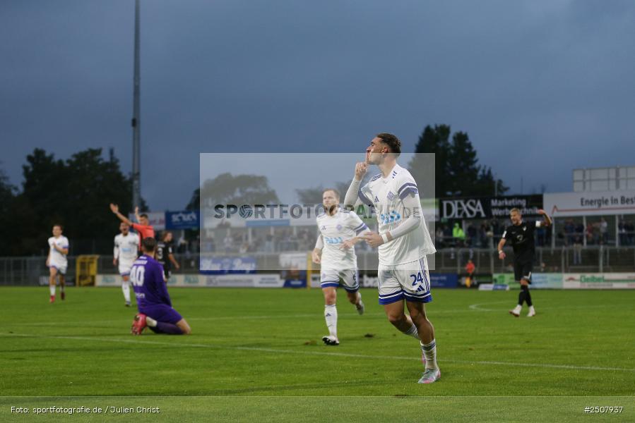 Stadion am Schönbusch, Aschaffenburg, 09.09.2025, sport, action, Fussball, BFV, Achtelfinale, Verbandspokal, FCS, SVA, 1. FC Schweinfurt 1905, SV Viktoria Aschaffenburg - Bild-ID: 2507937
