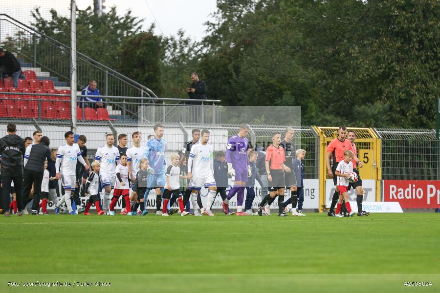 sport, action, Verbandspokal, Stadion am Schönbusch, SVA, SV Viktoria Aschaffenburg, Fussball, FCS, BFV, Aschaffenburg, Achtelfinale, 1. FC Schweinfurt 1905, 09.09.2025 - Bild-ID: 2508024