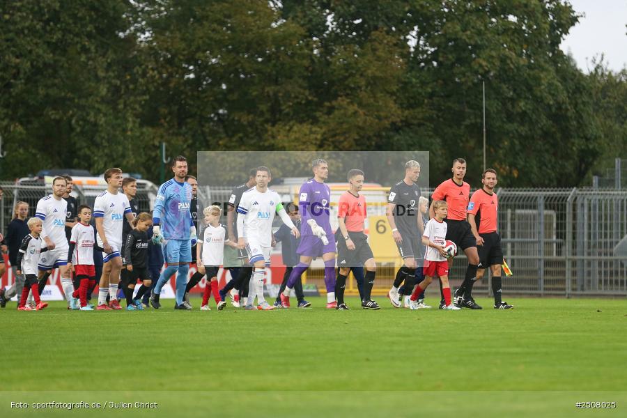 sport, action, Verbandspokal, Stadion am Schönbusch, SVA, SV Viktoria Aschaffenburg, Fussball, FCS, BFV, Aschaffenburg, Achtelfinale, 1. FC Schweinfurt 1905, 09.09.2025 - Bild-ID: 2508025