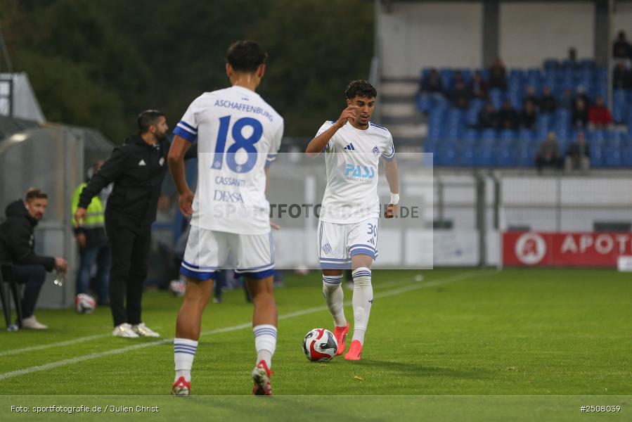 sport, action, Verbandspokal, Stadion am Schönbusch, SVA, SV Viktoria Aschaffenburg, Fussball, FCS, BFV, Aschaffenburg, Achtelfinale, 1. FC Schweinfurt 1905, 09.09.2025 - Bild-ID: 2508039