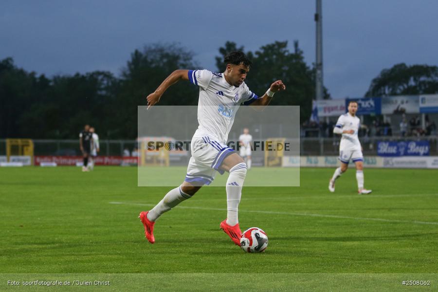 sport, action, Verbandspokal, Stadion am Schönbusch, SVA, SV Viktoria Aschaffenburg, Fussball, FCS, BFV, Aschaffenburg, Achtelfinale, 1. FC Schweinfurt 1905, 09.09.2025 - Bild-ID: 2508062