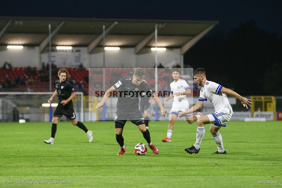 sport, action, Verbandspokal, Stadion am Schönbusch, SVA, SV Viktoria Aschaffenburg, Fussball, FCS, BFV, Aschaffenburg, Achtelfinale, 1. FC Schweinfurt 1905, 09.09.2025 - Bild-ID: 2508098