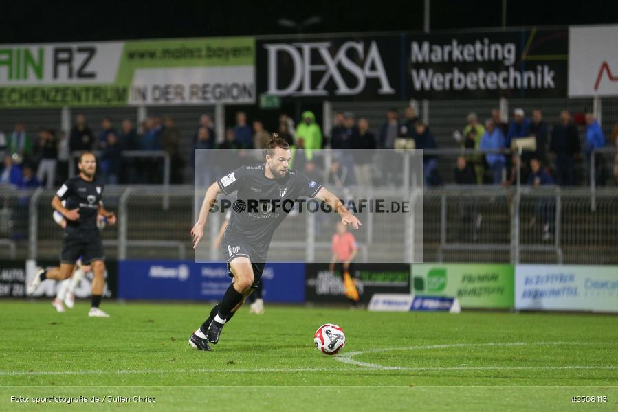 sport, action, Verbandspokal, Stadion am Schönbusch, SVA, SV Viktoria Aschaffenburg, Fussball, FCS, BFV, Aschaffenburg, Achtelfinale, 1. FC Schweinfurt 1905, 09.09.2025 - Bild-ID: 2508113