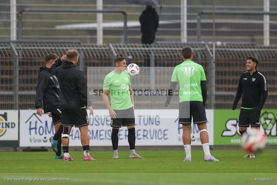 sport, action, Verbandspokal, Stadion am Schönbusch, SVA, SV Viktoria Aschaffenburg, Fussball, FCS, BFV, Aschaffenburg, Achtelfinale, 1. FC Schweinfurt 1905, 09.09.2025 - Bild-ID: 2508202