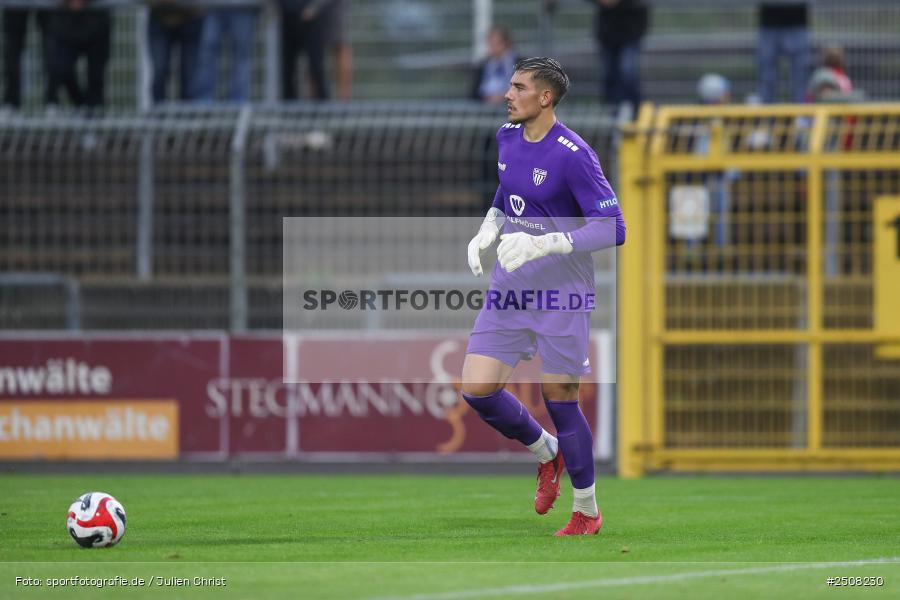 sport, action, Verbandspokal, Stadion am Schönbusch, SVA, SV Viktoria Aschaffenburg, Fussball, FCS, BFV, Aschaffenburg, Achtelfinale, 1. FC Schweinfurt 1905, 09.09.2025 - Bild-ID: 2508230