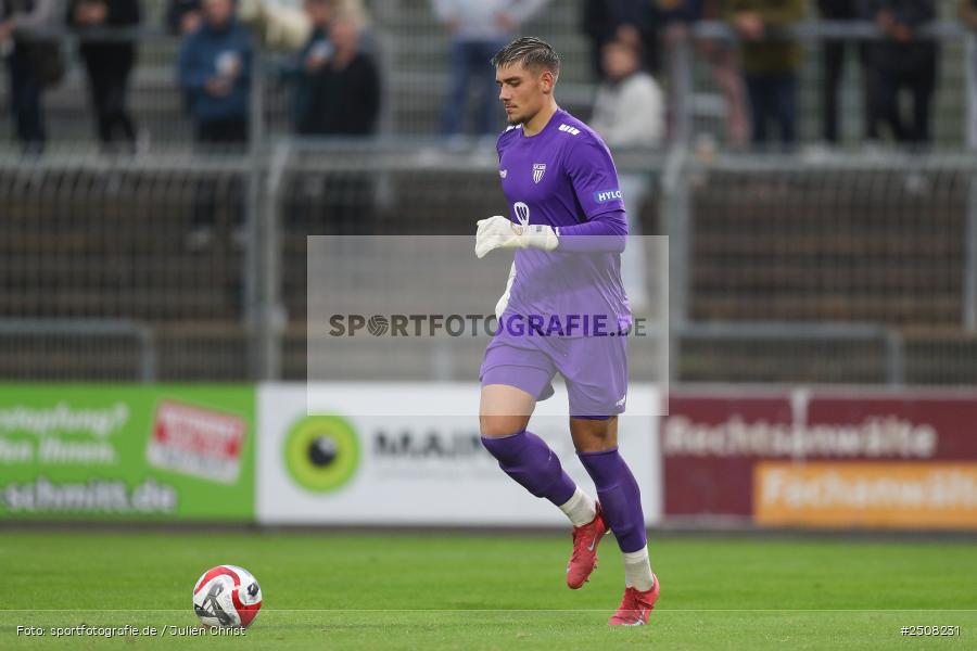 sport, action, Verbandspokal, Stadion am Schönbusch, SVA, SV Viktoria Aschaffenburg, Fussball, FCS, BFV, Aschaffenburg, Achtelfinale, 1. FC Schweinfurt 1905, 09.09.2025 - Bild-ID: 2508231