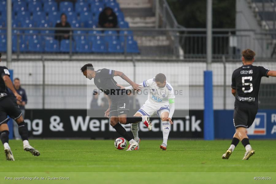 sport, action, Verbandspokal, Stadion am Schönbusch, SVA, SV Viktoria Aschaffenburg, Fussball, FCS, BFV, Aschaffenburg, Achtelfinale, 1. FC Schweinfurt 1905, 09.09.2025 - Bild-ID: 2508236