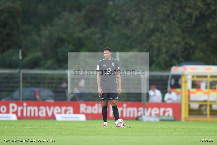 sport, action, Verbandspokal, Stadion am Schönbusch, SVA, SV Viktoria Aschaffenburg, Fussball, FCS, BFV, Aschaffenburg, Achtelfinale, 1. FC Schweinfurt 1905, 09.09.2025 - Bild-ID: 2508256