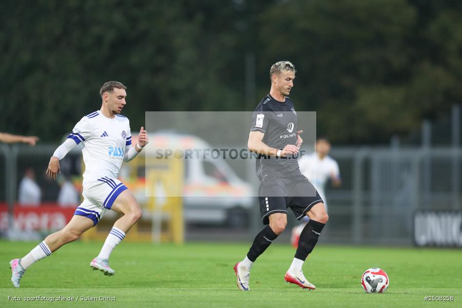 sport, action, Verbandspokal, Stadion am Schönbusch, SVA, SV Viktoria Aschaffenburg, Fussball, FCS, BFV, Aschaffenburg, Achtelfinale, 1. FC Schweinfurt 1905, 09.09.2025 - Bild-ID: 2508258