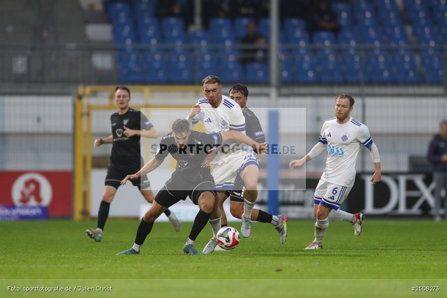 sport, action, Verbandspokal, Stadion am Schönbusch, SVA, SV Viktoria Aschaffenburg, Fussball, FCS, BFV, Aschaffenburg, Achtelfinale, 1. FC Schweinfurt 1905, 09.09.2025 - Bild-ID: 2508273