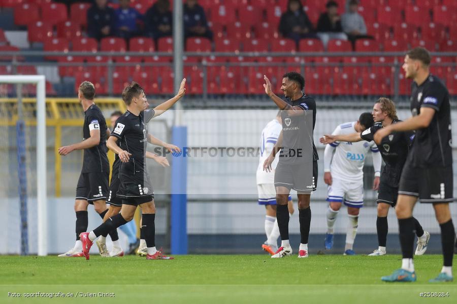 sport, action, Verbandspokal, Stadion am Schönbusch, SVA, SV Viktoria Aschaffenburg, Fussball, FCS, BFV, Aschaffenburg, Achtelfinale, 1. FC Schweinfurt 1905, 09.09.2025 - Bild-ID: 2508284