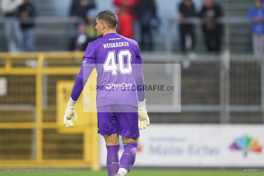 sport, action, Verbandspokal, Stadion am Schönbusch, SVA, SV Viktoria Aschaffenburg, Fussball, FCS, BFV, Aschaffenburg, Achtelfinale, 1. FC Schweinfurt 1905, 09.09.2025 - Bild-ID: 2508311