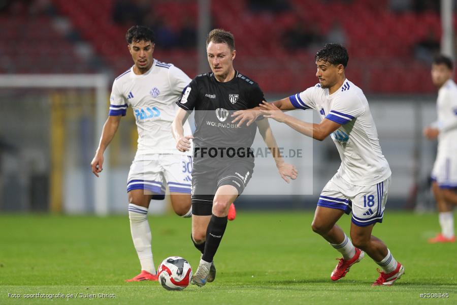 sport, action, Verbandspokal, Stadion am Schönbusch, SVA, SV Viktoria Aschaffenburg, Fussball, FCS, BFV, Aschaffenburg, Achtelfinale, 1. FC Schweinfurt 1905, 09.09.2025 - Bild-ID: 2508345