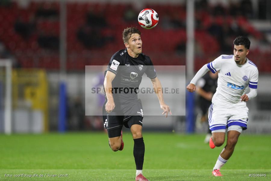 sport, action, Verbandspokal, Stadion am Schönbusch, SVA, SV Viktoria Aschaffenburg, Fussball, FCS, BFV, Aschaffenburg, Achtelfinale, 1. FC Schweinfurt 1905, 09.09.2025 - Bild-ID: 2508395