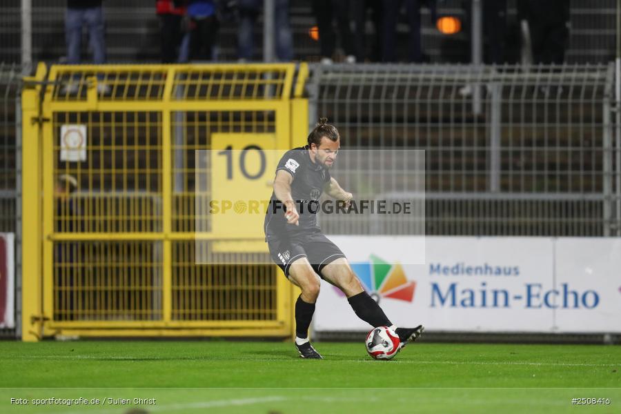 sport, action, Verbandspokal, Stadion am Schönbusch, SVA, SV Viktoria Aschaffenburg, Fussball, FCS, BFV, Aschaffenburg, Achtelfinale, 1. FC Schweinfurt 1905, 09.09.2025 - Bild-ID: 2508416