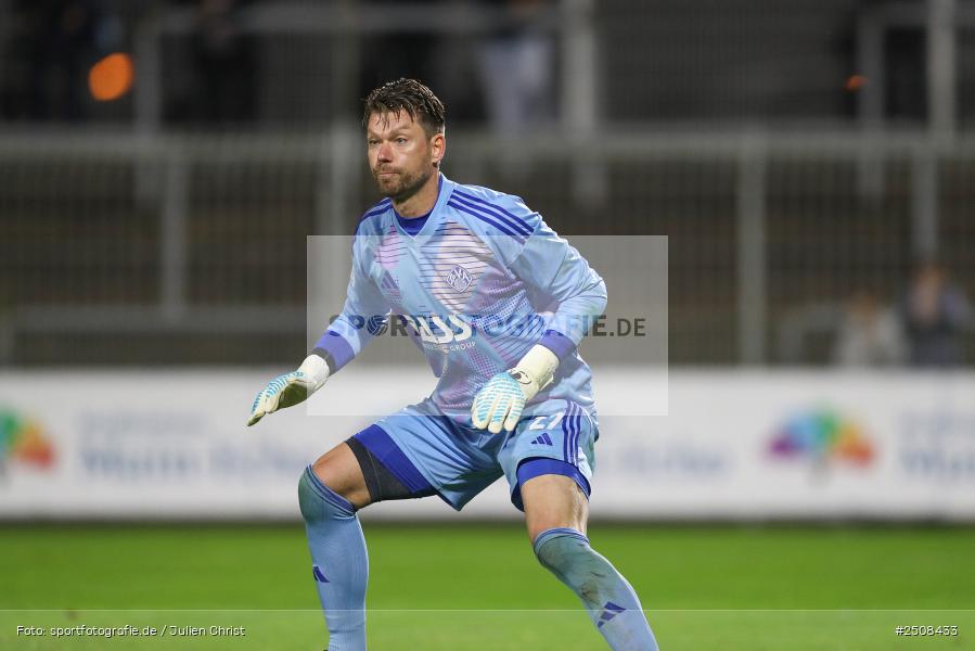 sport, action, Verbandspokal, Stadion am Schönbusch, SVA, SV Viktoria Aschaffenburg, Fussball, FCS, BFV, Aschaffenburg, Achtelfinale, 1. FC Schweinfurt 1905, 09.09.2025 - Bild-ID: 2508433