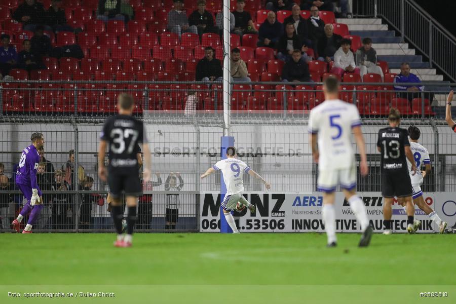 sport, action, Verbandspokal, Stadion am Schönbusch, SVA, SV Viktoria Aschaffenburg, Fussball, FCS, BFV, Aschaffenburg, Achtelfinale, 1. FC Schweinfurt 1905, 09.09.2025 - Bild-ID: 2508510