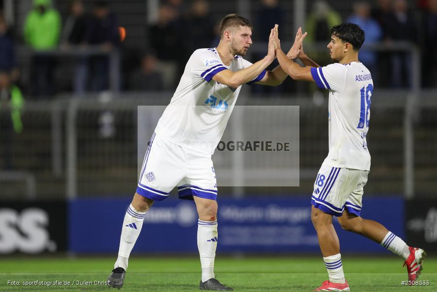 sport, action, Verbandspokal, Stadion am Schönbusch, SVA, SV Viktoria Aschaffenburg, Fussball, FCS, BFV, Aschaffenburg, Achtelfinale, 1. FC Schweinfurt 1905, 09.09.2025 - Bild-ID: 2508533