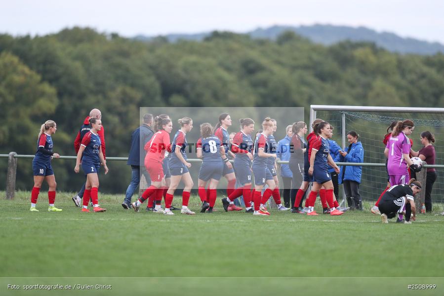 sport, action, Sportgelände, Hiscox Bezirkspokal Unterfranken, Fussball, FVgg Kickers Aschaffenburg, FVG, FFC Adelsberg-Karsbach, FFC, BFV, Adelsberg, Achtelfinale, 17.09.2025 - Bild-ID: 2508999