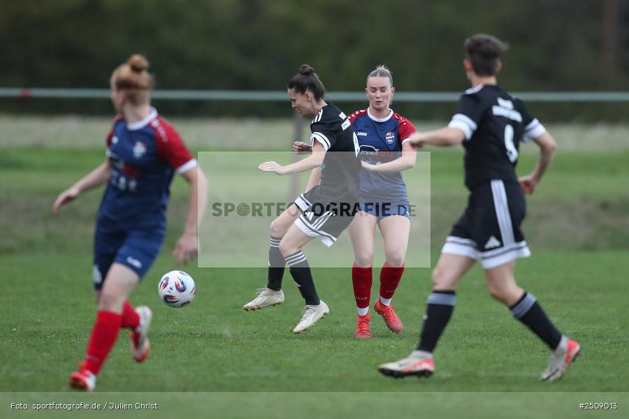 sport, action, Sportgelände, Hiscox Bezirkspokal Unterfranken, Fussball, FVgg Kickers Aschaffenburg, FVG, FFC Adelsberg-Karsbach, FFC, BFV, Adelsberg, Achtelfinale, 17.09.2025 - Bild-ID: 2509013