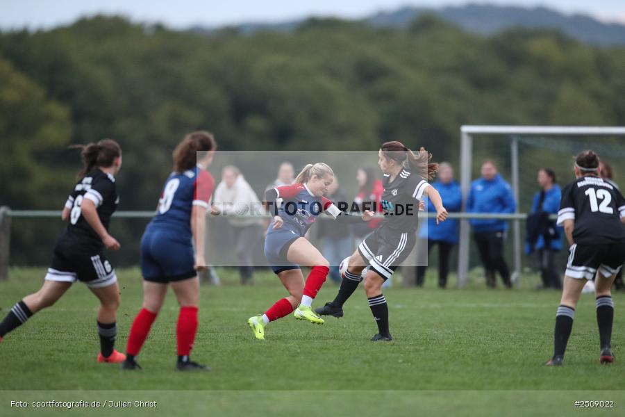 sport, action, Sportgelände, Hiscox Bezirkspokal Unterfranken, Fussball, FVgg Kickers Aschaffenburg, FVG, FFC Adelsberg-Karsbach, FFC, BFV, Adelsberg, Achtelfinale, 17.09.2025 - Bild-ID: 2509022