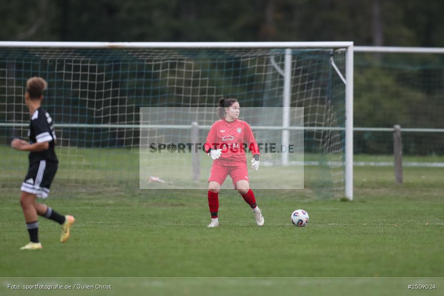 sport, action, Sportgelände, Hiscox Bezirkspokal Unterfranken, Fussball, FVgg Kickers Aschaffenburg, FVG, FFC Adelsberg-Karsbach, FFC, BFV, Adelsberg, Achtelfinale, 17.09.2025 - Bild-ID: 2509024