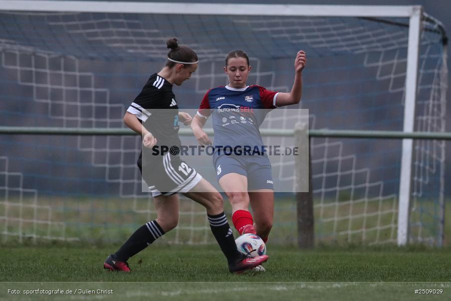 sport, action, Sportgelände, Hiscox Bezirkspokal Unterfranken, Fussball, FVgg Kickers Aschaffenburg, FVG, FFC Adelsberg-Karsbach, FFC, BFV, Adelsberg, Achtelfinale, 17.09.2025 - Bild-ID: 2509029
