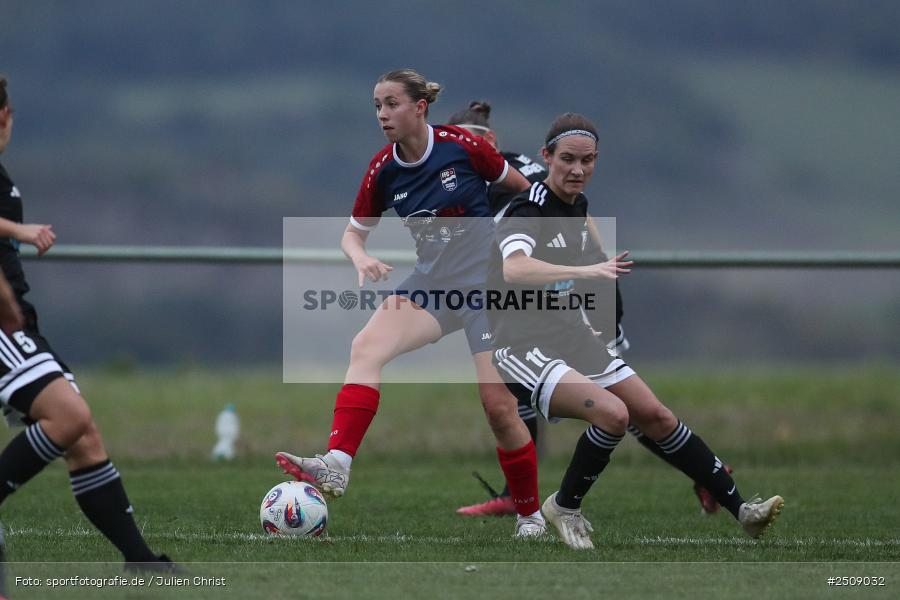 sport, action, Sportgelände, Hiscox Bezirkspokal Unterfranken, Fussball, FVgg Kickers Aschaffenburg, FVG, FFC Adelsberg-Karsbach, FFC, BFV, Adelsberg, Achtelfinale, 17.09.2025 - Bild-ID: 2509032