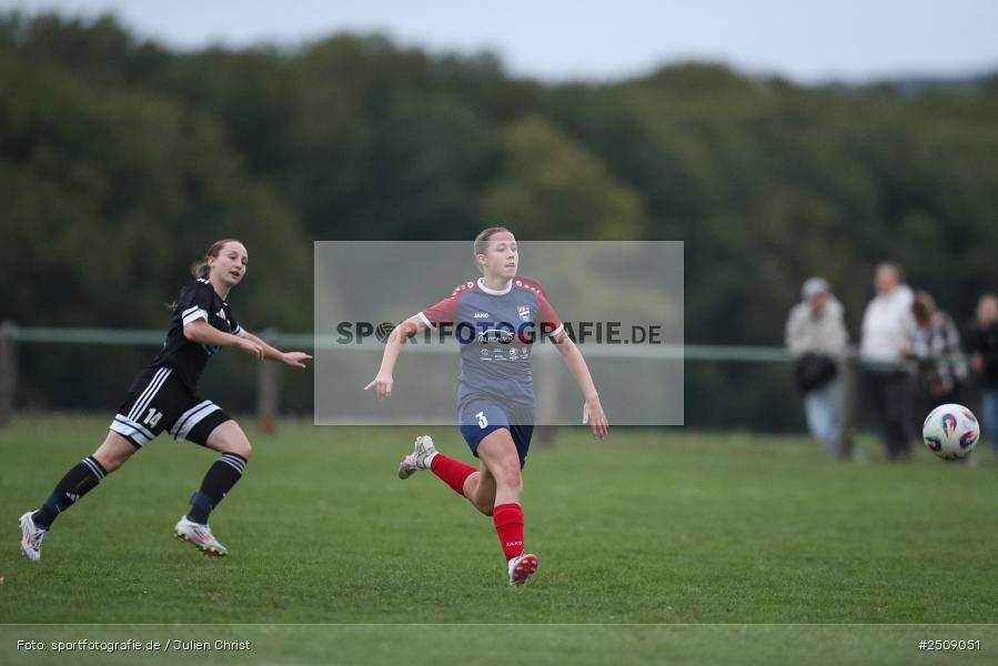 sport, action, Sportgelände, Hiscox Bezirkspokal Unterfranken, Fussball, FVgg Kickers Aschaffenburg, FVG, FFC Adelsberg-Karsbach, FFC, BFV, Adelsberg, Achtelfinale, 17.09.2025 - Bild-ID: 2509051