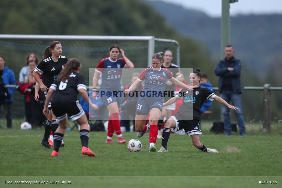 sport, action, Sportgelände, Hiscox Bezirkspokal Unterfranken, Fussball, FVgg Kickers Aschaffenburg, FVG, FFC Adelsberg-Karsbach, FFC, BFV, Adelsberg, Achtelfinale, 17.09.2025 - Bild-ID: 2509056