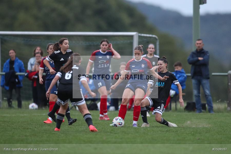 sport, action, Sportgelände, Hiscox Bezirkspokal Unterfranken, Fussball, FVgg Kickers Aschaffenburg, FVG, FFC Adelsberg-Karsbach, FFC, BFV, Adelsberg, Achtelfinale, 17.09.2025 - Bild-ID: 2509057