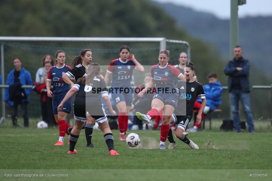 sport, action, Sportgelände, Hiscox Bezirkspokal Unterfranken, Fussball, FVgg Kickers Aschaffenburg, FVG, FFC Adelsberg-Karsbach, FFC, BFV, Adelsberg, Achtelfinale, 17.09.2025 - Bild-ID: 2509058
