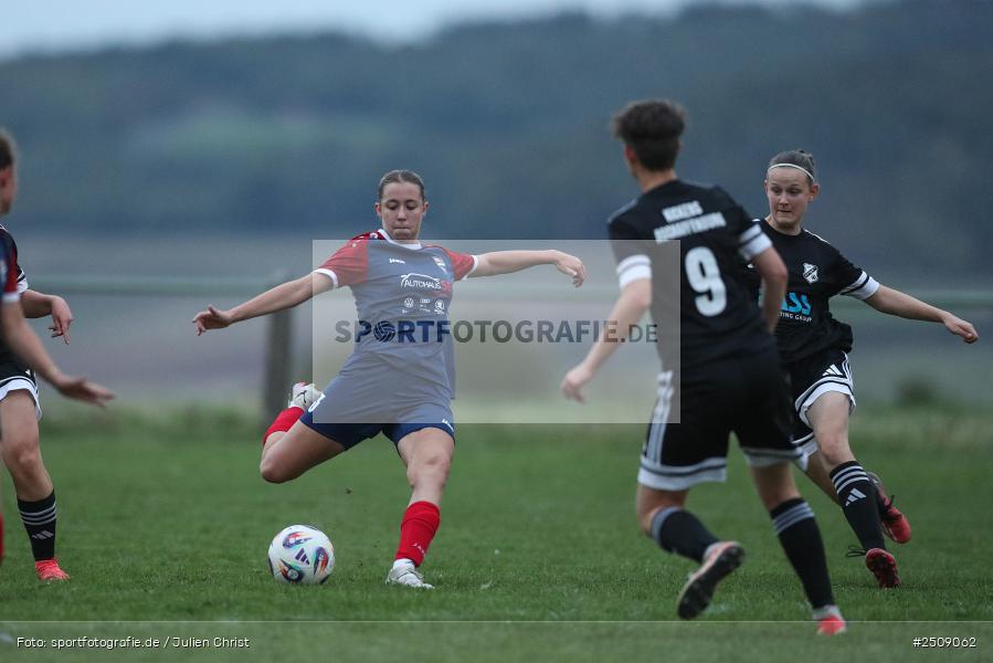 sport, action, Sportgelände, Hiscox Bezirkspokal Unterfranken, Fussball, FVgg Kickers Aschaffenburg, FVG, FFC Adelsberg-Karsbach, FFC, BFV, Adelsberg, Achtelfinale, 17.09.2025 - Bild-ID: 2509062