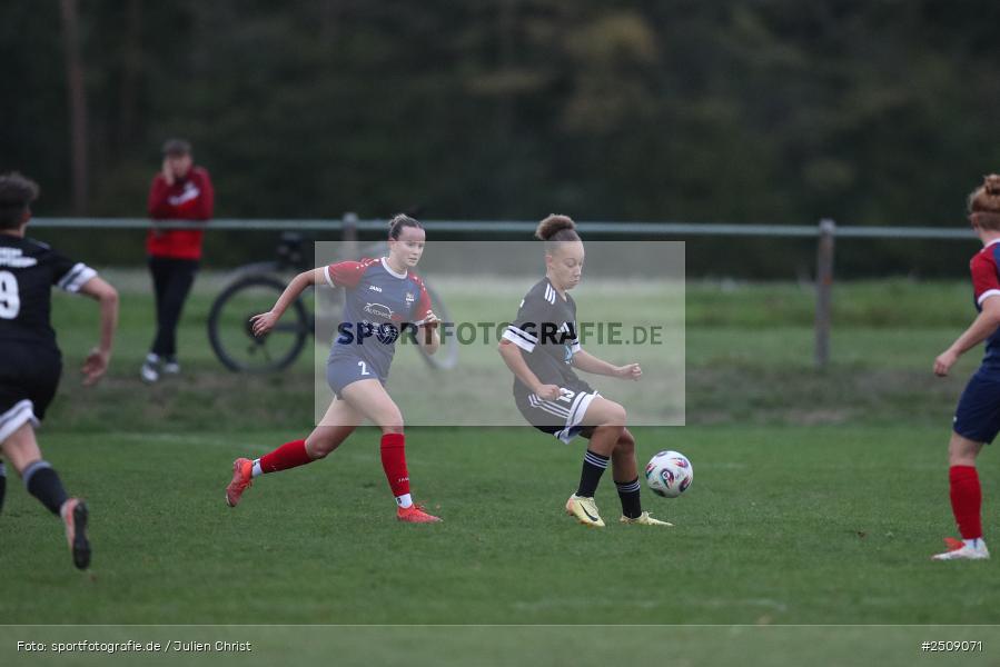 sport, action, Sportgelände, Hiscox Bezirkspokal Unterfranken, Fussball, FVgg Kickers Aschaffenburg, FVG, FFC Adelsberg-Karsbach, FFC, BFV, Adelsberg, Achtelfinale, 17.09.2025 - Bild-ID: 2509071