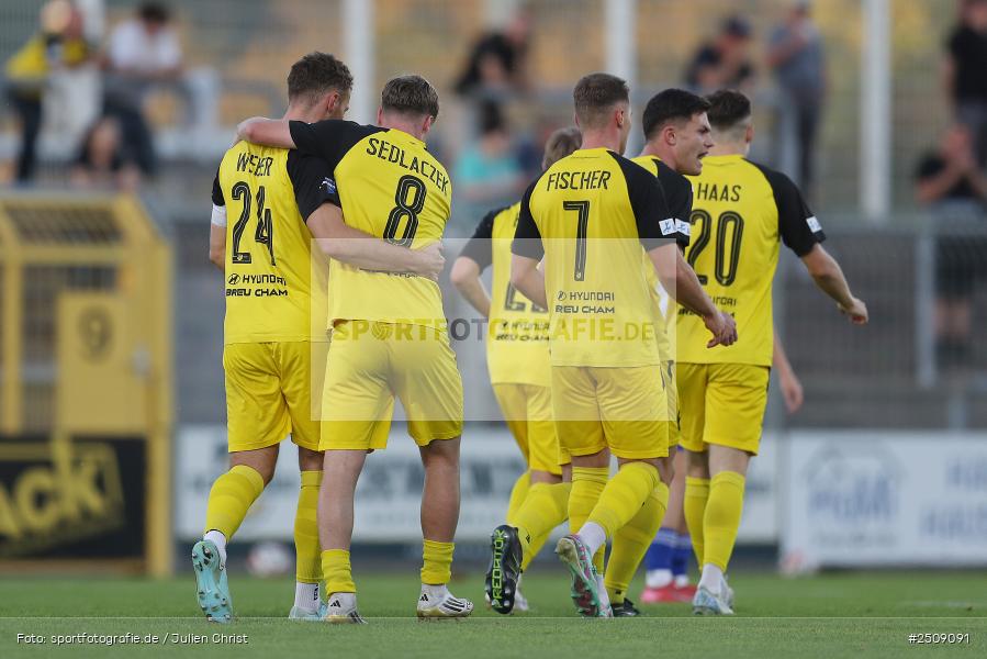 Stadion am Schönbusch, Aschaffenburg, 19.09.2025, sport, action, Fussball, BFV, 9. Spieltag, Regionalliga Bayern, DJK, SVA, DJK Vilzing, SV Viktoria Aschaffenburg - Bild-ID: 2509091