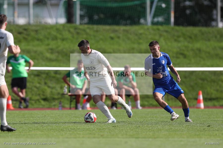 sport, action, TuS 1893 Aschaffenburg-Leider, TUS, Landesliga Nordwest, Fussball, FCB, Dr. Hans Weiß Sportpark, Bad Kissingen, BFV, 20.09.2025, 12. Spieltag, 1. FC 06 Bad Kissingen - Bild-ID: 2509205