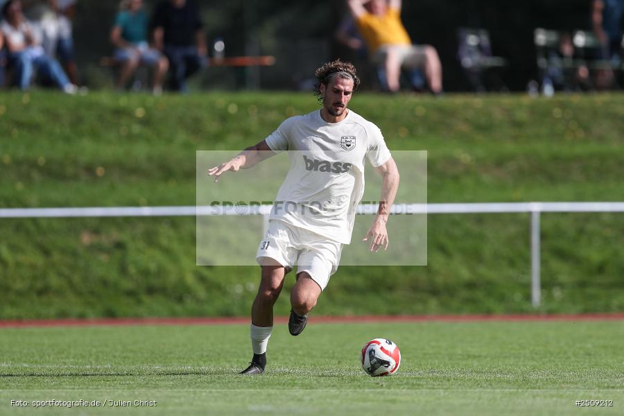 sport, action, TuS 1893 Aschaffenburg-Leider, TUS, Landesliga Nordwest, Fussball, FCB, Dr. Hans Weiß Sportpark, Bad Kissingen, BFV, 20.09.2025, 12. Spieltag, 1. FC 06 Bad Kissingen - Bild-ID: 2509212