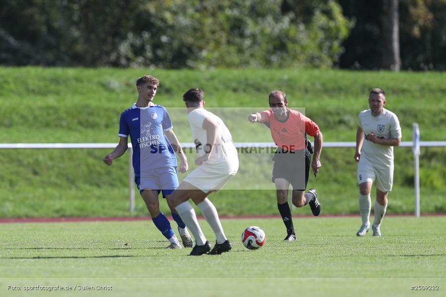 sport, action, TuS 1893 Aschaffenburg-Leider, TUS, Landesliga Nordwest, Fussball, FCB, Dr. Hans Weiß Sportpark, Bad Kissingen, BFV, 20.09.2025, 12. Spieltag, 1. FC 06 Bad Kissingen - Bild-ID: 2509222