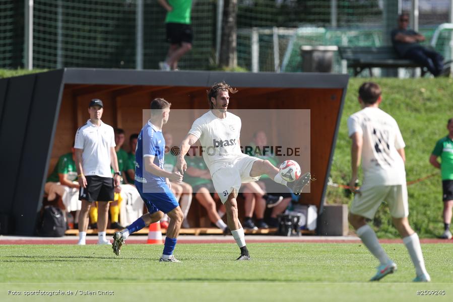 sport, action, TuS 1893 Aschaffenburg-Leider, TUS, Landesliga Nordwest, Fussball, FCB, Dr. Hans Weiß Sportpark, Bad Kissingen, BFV, 20.09.2025, 12. Spieltag, 1. FC 06 Bad Kissingen - Bild-ID: 2509245