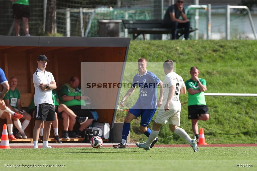 sport, action, TuS 1893 Aschaffenburg-Leider, TUS, Landesliga Nordwest, Fussball, FCB, Dr. Hans Weiß Sportpark, Bad Kissingen, BFV, 20.09.2025, 12. Spieltag, 1. FC 06 Bad Kissingen - Bild-ID: 2509254