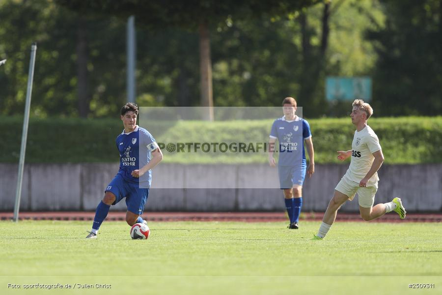 sport, action, TuS 1893 Aschaffenburg-Leider, TUS, Landesliga Nordwest, Fussball, FCB, Dr. Hans Weiß Sportpark, Bad Kissingen, BFV, 20.09.2025, 12. Spieltag, 1. FC 06 Bad Kissingen - Bild-ID: 2509311