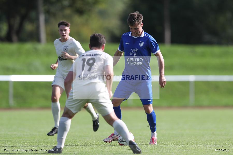 sport, action, TuS 1893 Aschaffenburg-Leider, TUS, Landesliga Nordwest, Fussball, FCB, Dr. Hans Weiß Sportpark, Bad Kissingen, BFV, 20.09.2025, 12. Spieltag, 1. FC 06 Bad Kissingen - Bild-ID: 2509316
