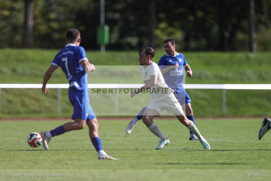sport, action, TuS 1893 Aschaffenburg-Leider, TUS, Landesliga Nordwest, Fussball, FCB, Dr. Hans Weiß Sportpark, Bad Kissingen, BFV, 20.09.2025, 12. Spieltag, 1. FC 06 Bad Kissingen - Bild-ID: 2509386