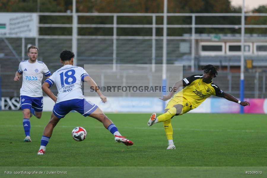 sport, action, Stadion am Schönbusch, SVA, SV Viktoria Aschaffenburg, Regionalliga Bayern, Fussball, DJK Vilzing, DJK, BFV, Aschaffenburg, 9. Spieltag, 19.09.2025 - Bild-ID: 2509570