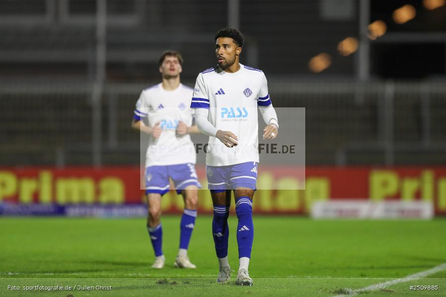 sport, action, Stadion am Schönbusch, SVA, SV Viktoria Aschaffenburg, Regionalliga Bayern, Fussball, DJK Vilzing, DJK, BFV, Aschaffenburg, 9. Spieltag, 19.09.2025 - Bild-ID: 2509885