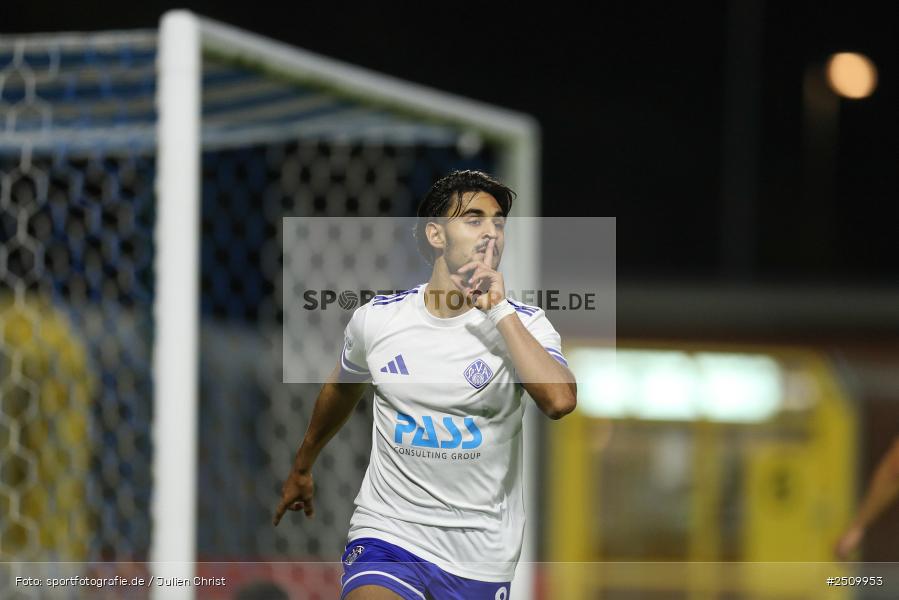 sport, action, Stadion am Schönbusch, SVA, SV Viktoria Aschaffenburg, Regionalliga Bayern, Fussball, DJK Vilzing, DJK, BFV, Aschaffenburg, 9. Spieltag, 19.09.2025 - Bild-ID: 2509953
