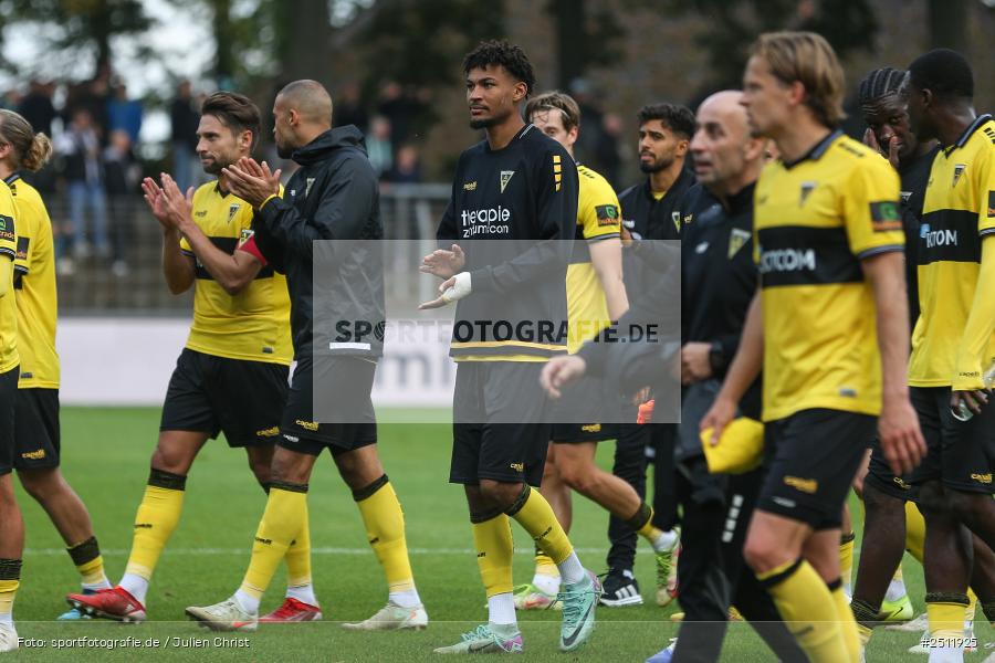 sport, action, TSV Alemannia Aachen, TSV, Schweinfurt, Sachs-Stadion, Fussball, FCS, DFB, 8. Spieltag, 3. Liga, 27.09.2025, 1. FC Schweinfurt 1905 - Bild-ID: 2511925