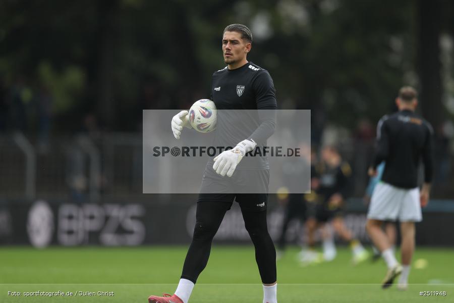 sport, action, TSV Alemannia Aachen, TSV, Schweinfurt, Sachs-Stadion, Fussball, FCS, DFB, 8. Spieltag, 3. Liga, 27.09.2025, 1. FC Schweinfurt 1905 - Bild-ID: 2511948