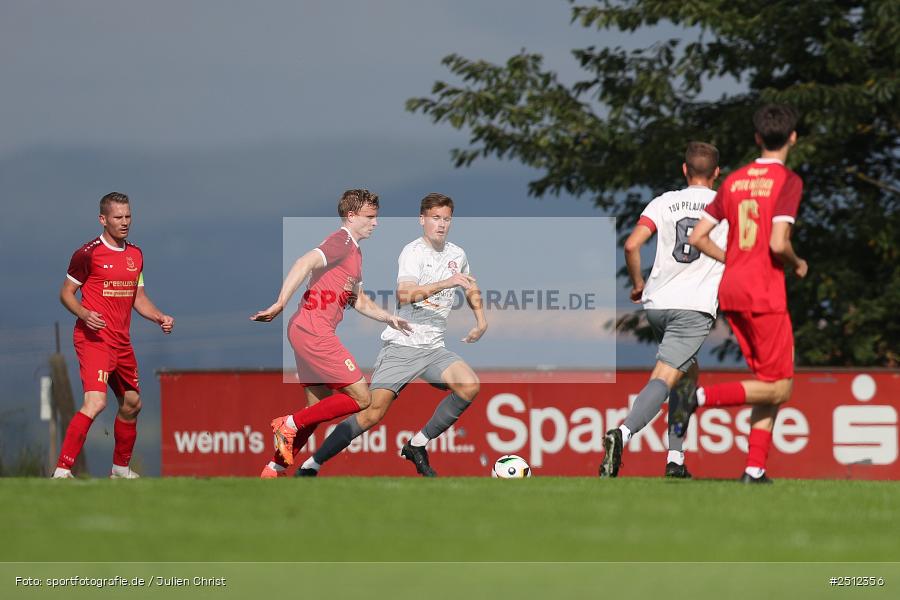 Sportgelände, Pflaumheim, 28.09.2025, sport, action, Fussball, BFV, 11. Spieltag, Bezirksliga Unterfranken West, SPG, TSV, SpVgg Hösbach-Bahnhof, TSV Pflaumheim - Bild-ID: 2512356